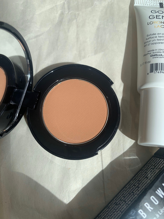 bobbi brown  芭比布朗  飞霞...