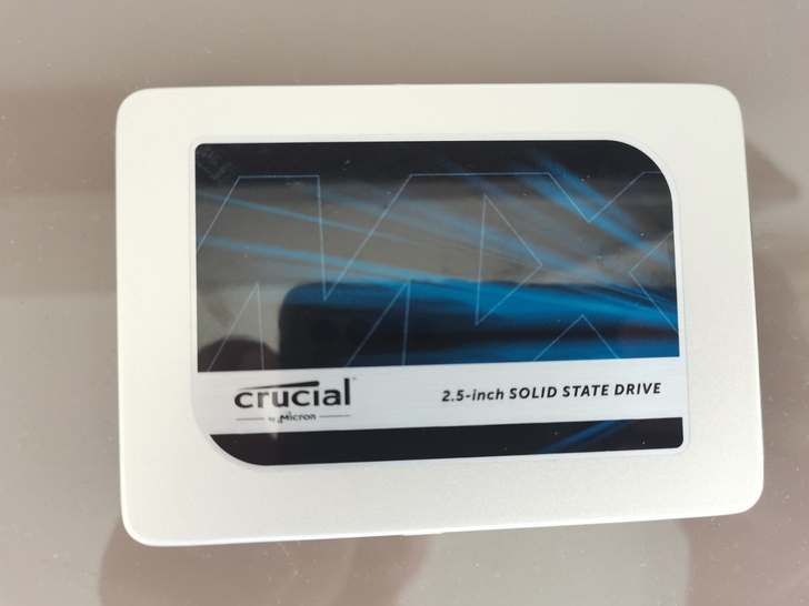 英睿达固态硬盘,750G,使用正常无问题,...