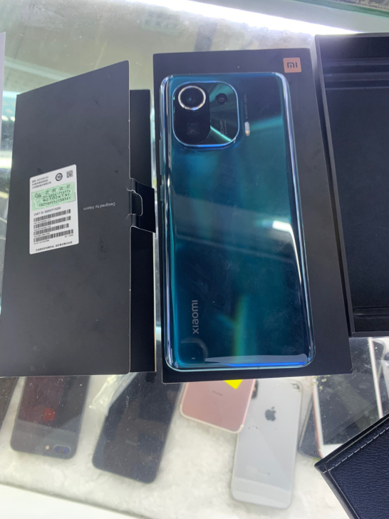 小米11pro 8128G绿 激活8天 没...