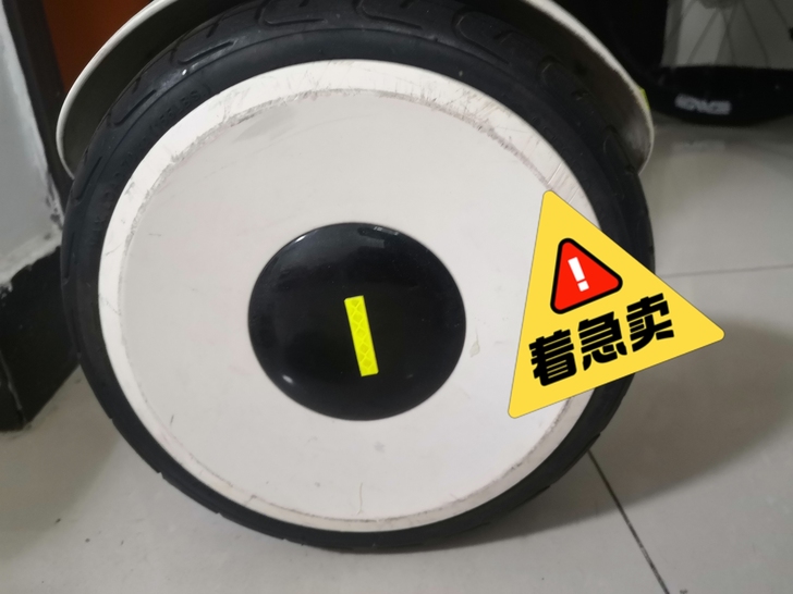 平衡车现在着急卖,可以正常行驶,没有问题。...