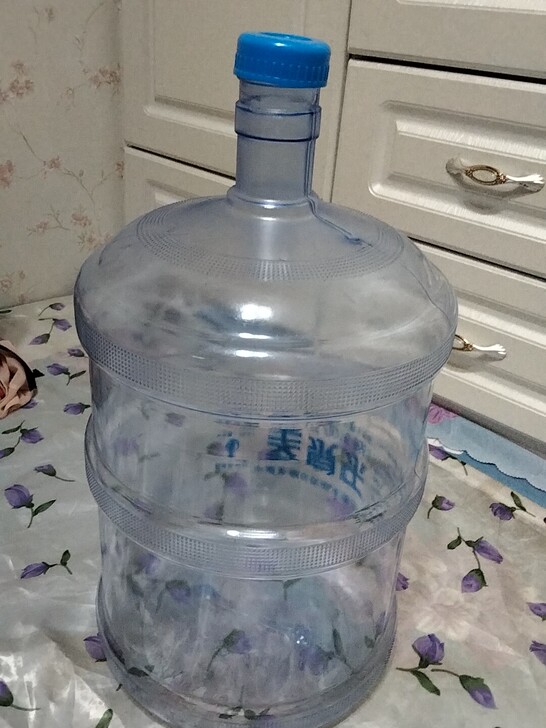 全新18.9L大桶，放家里闲置，同城自提