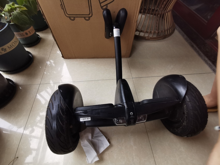 小米mini9平衡车 轻微使用痕迹 只是有...