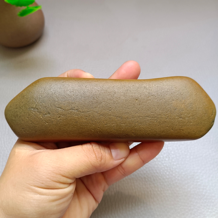 【书房镇纸】彩陶石,底部很平,很贴合桌面,...