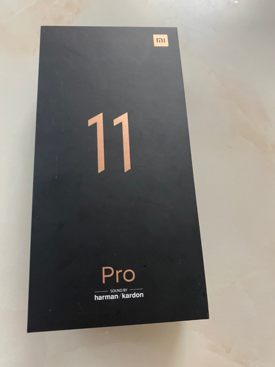 小米11pro。8-256G 完美充新全套...