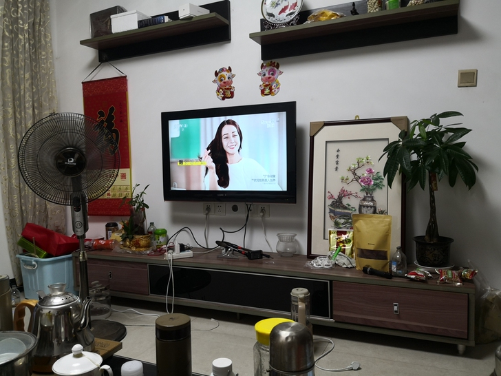 虹星电视  40寸  正常使用  图像效果...