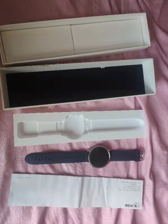 小米color手表，银色，表面几乎无划痕，...