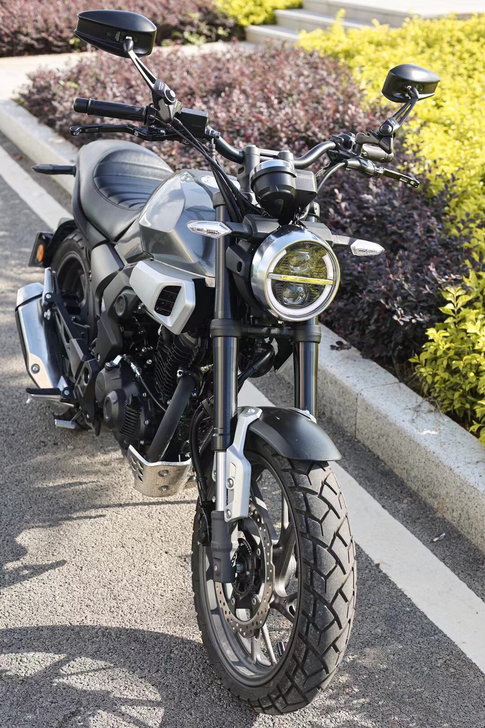 国四新大洲本田CBF 190TR跨骑复古街...