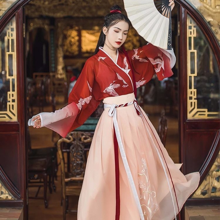 一点春汉服汉尚华莲女齐腰襦裙交领仙鹤直袖渐...
