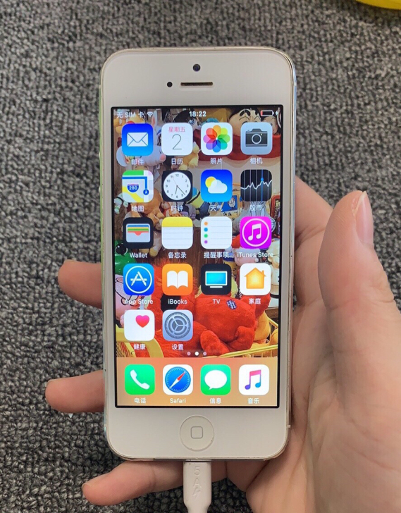 特价  iphone se  32g  黑...