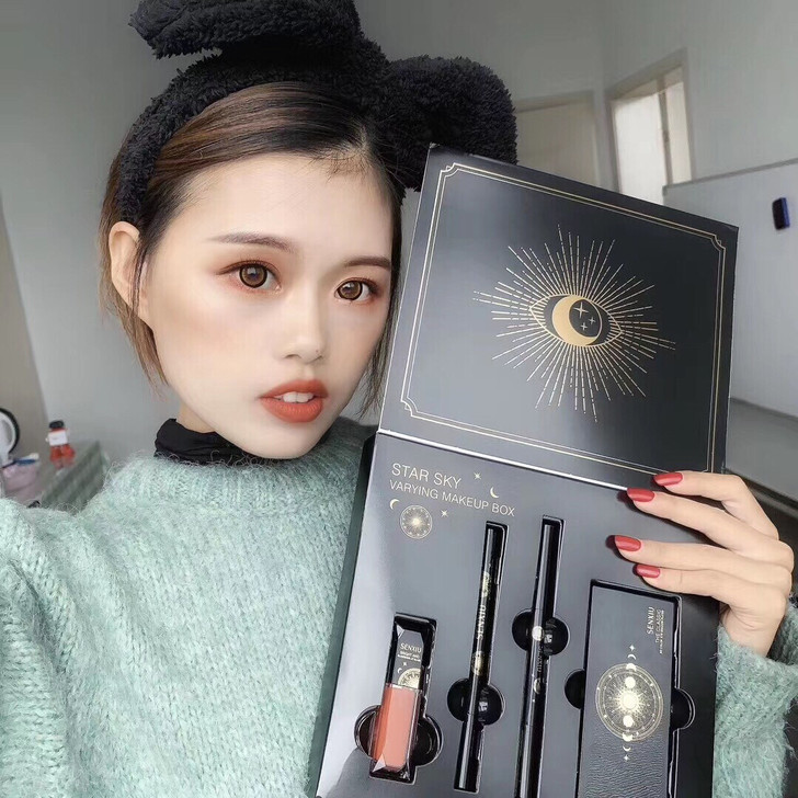 全新 全新 日韩 彩妆4件套：均为图中正装...