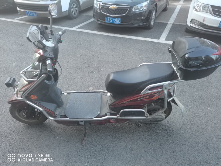 凤凰电动车72V，另带一组电瓶，均为铅酸电...