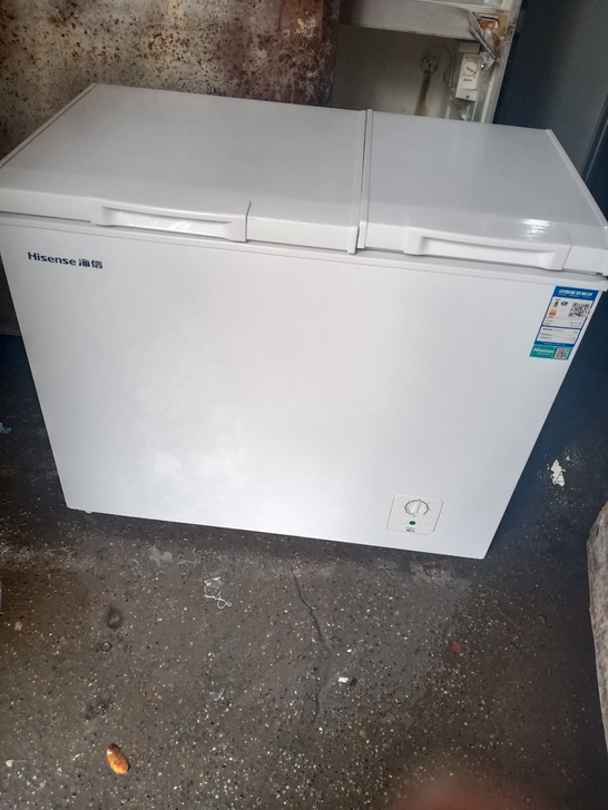 海信双温冰柜166升，正常使用实物拍照，是...