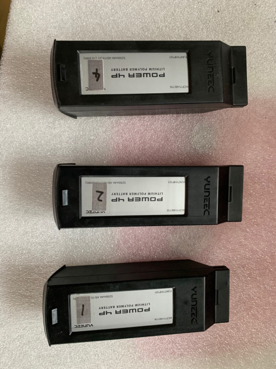 昊翔台风plus无人机  二手电池，捡的，...