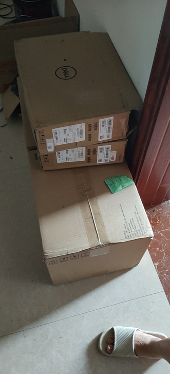 出售一套戴尔电脑全新不开封品牌机