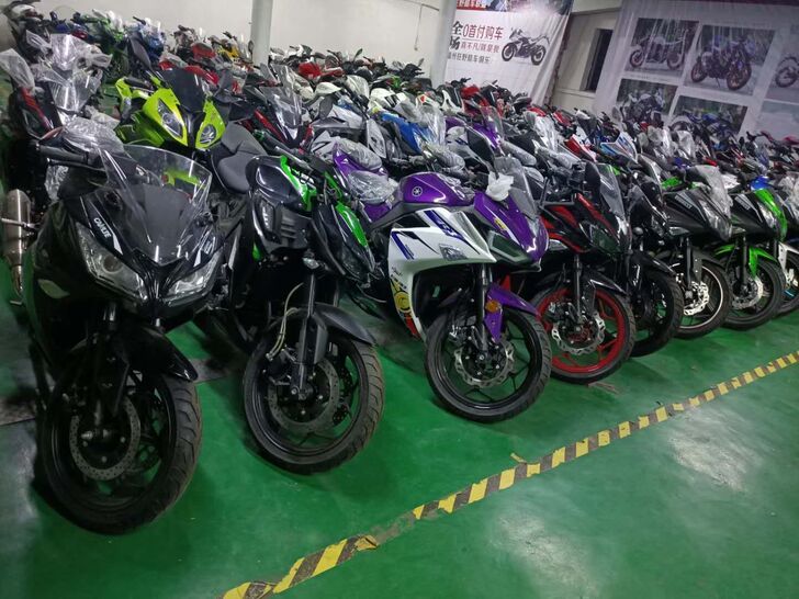 摩托车，跑车，街车，公路赛，越野，我们这里...