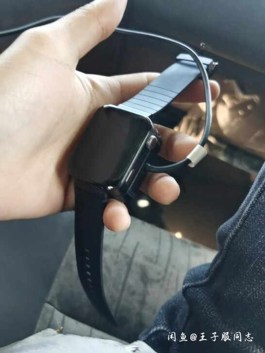 小米智能手表，已玩够，找新主人，有发票，。