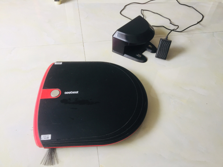 闲置电子宠物扫地机器人9.9成新，原价69...