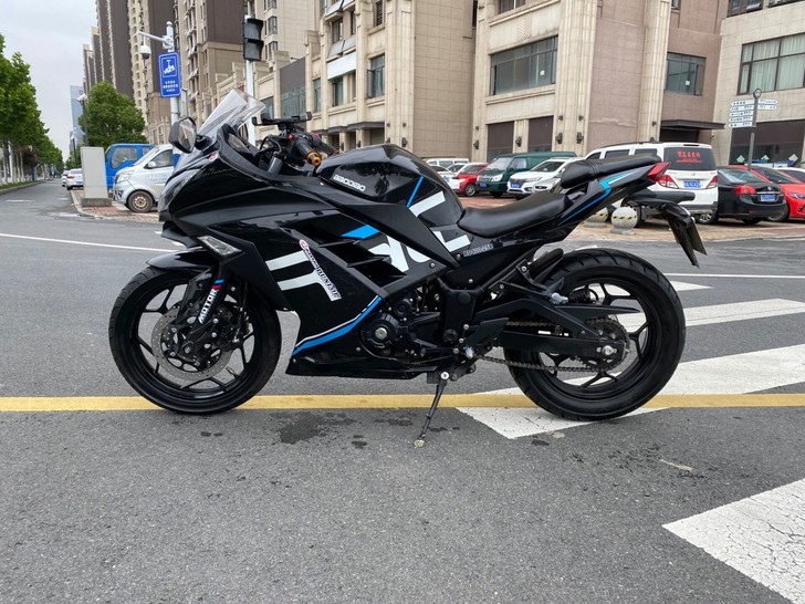 二手摩托，新，可以便宜卖