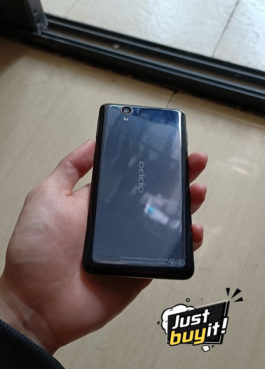 品牌型号： OPPO 809t