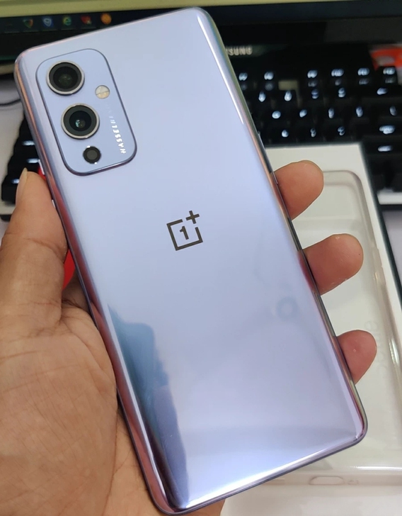 一加 OnePlus 9 5G 120Hz...