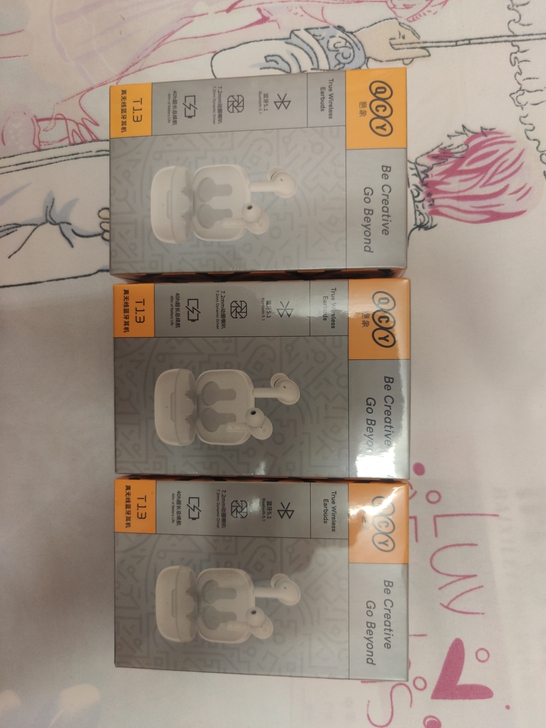 全新QCY T13耳机，膜都在。80一副