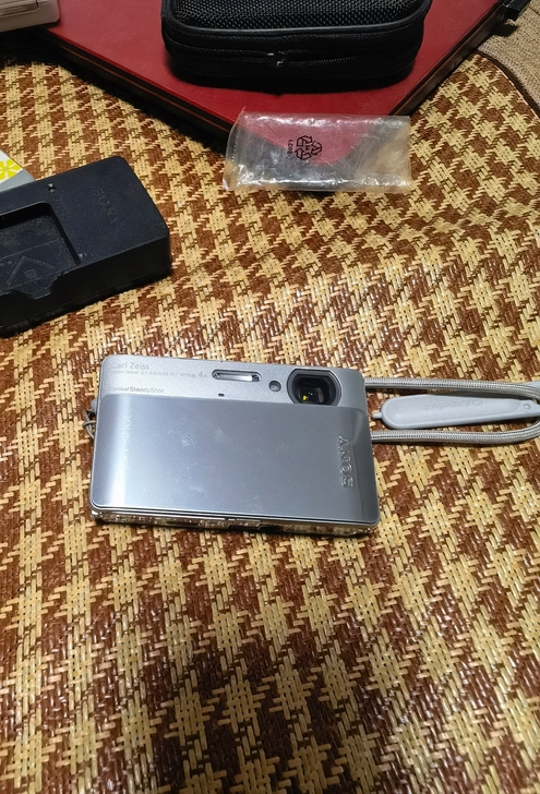 日本产非无锡的索尼TX5防水相机，原装4G...