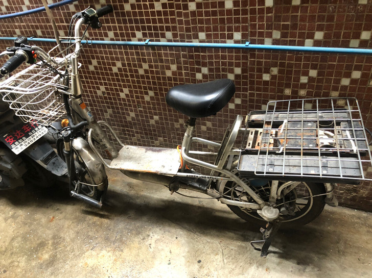 60V伏电动车带60v20ah电池