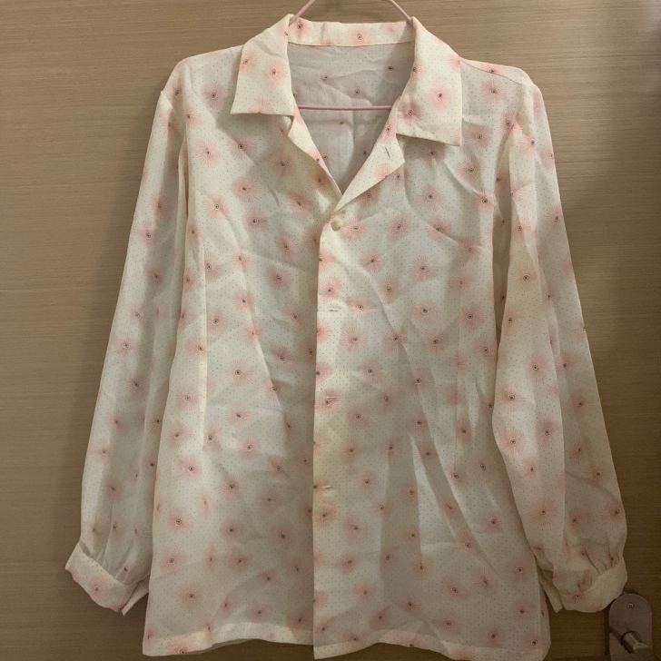 实体店买，基本全新，洗过没穿过！