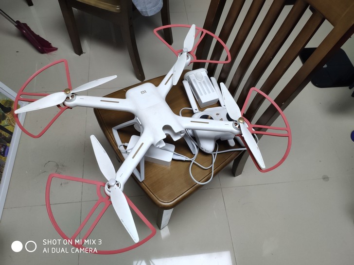 小米无人机4K版带无线控制器，自用无修无暗...