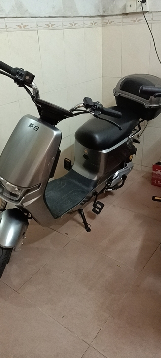 新日电动车，48伏14安，马了2个月，帮朋...