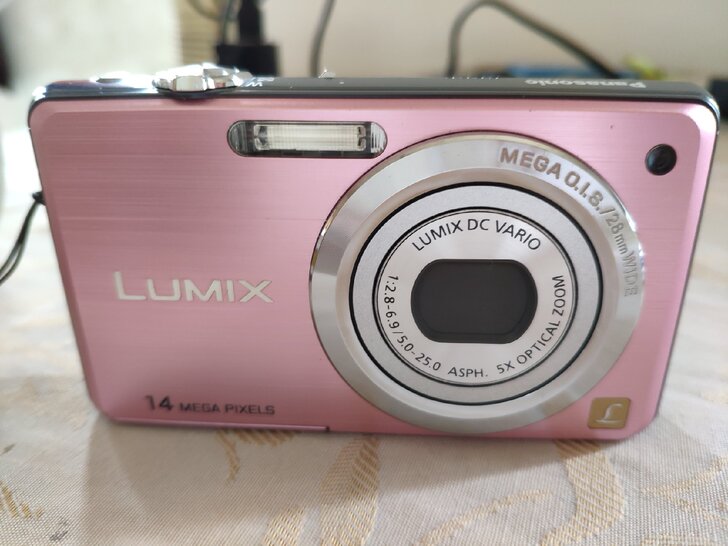 松下lumix相机99成新松下相机，买回来...