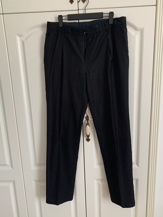 腰围84厘米薄款，没有瑕疵污渍，包邮，二手...