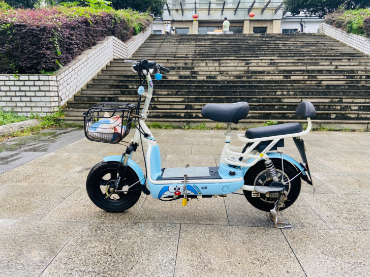 二手电动车  绿源48伏A啦多档款电动车 ...