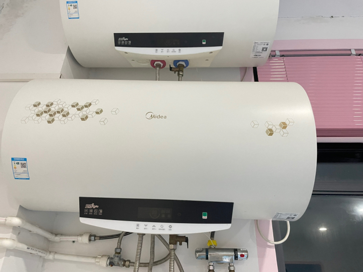 美的80L热水器