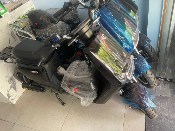 新国标电动车 杭州黄牌 永久开。2400杭...