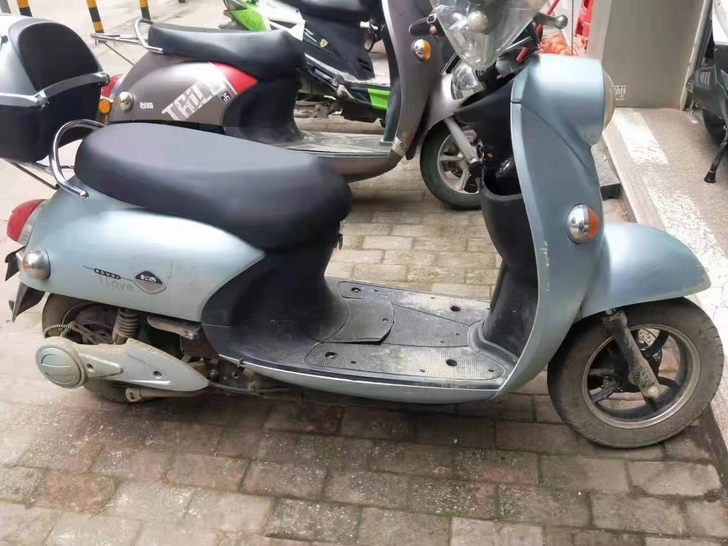 二手电动车新买一年不到的电动车，60v很好...