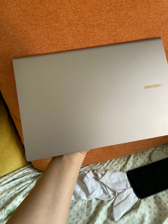 三星galaxy book s 国行 鎏粉...