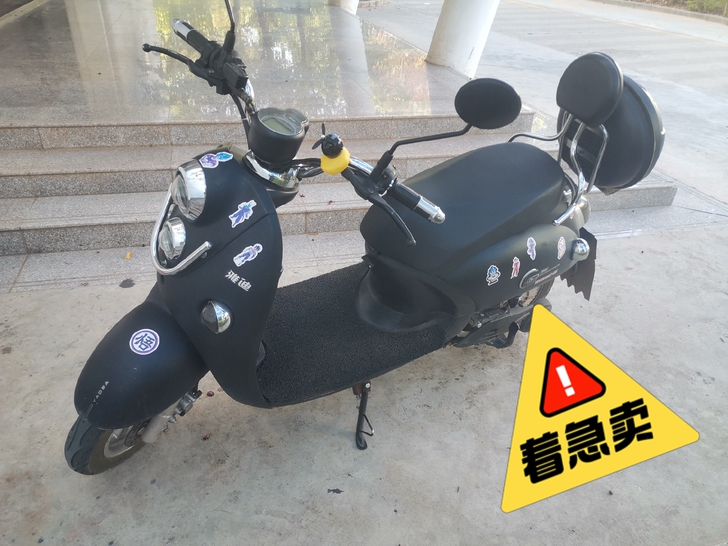 雅迪电动车，几乎全新