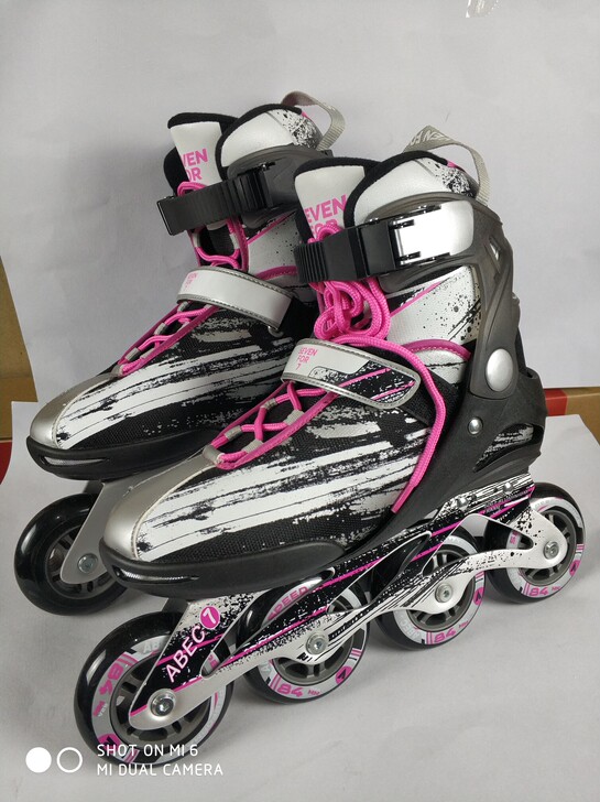 成人专业轮滑鞋学生平花鞋旱冰鞋花式溜冰鞋