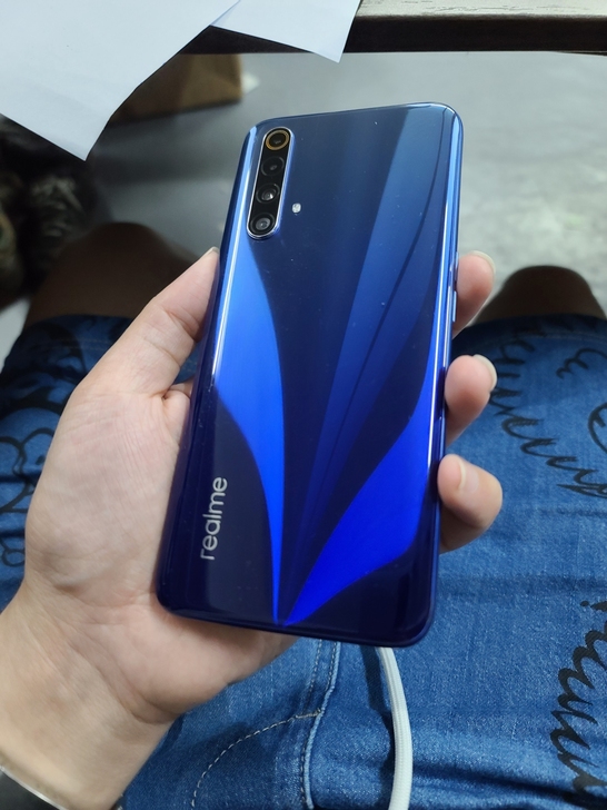 realme x50 真我 6+64 高通...