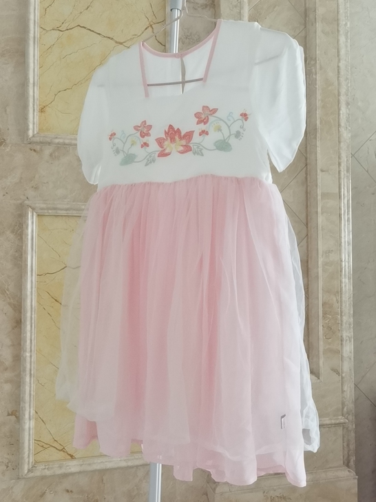 女童汉服150几乎全新  商场入