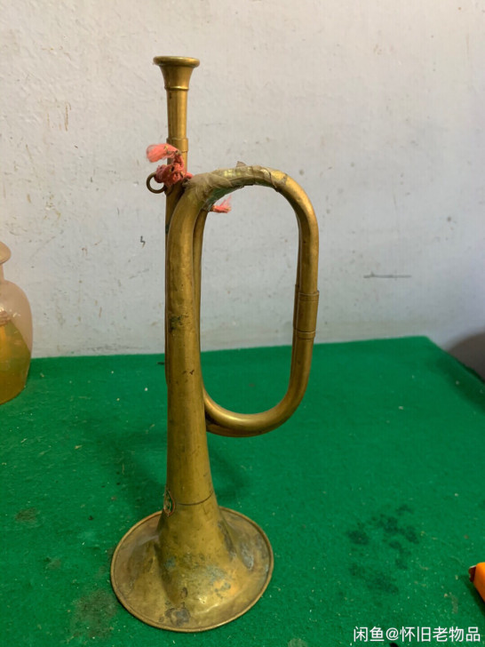 老号铜号老货怀旧7080年代老式冲锋号展示...