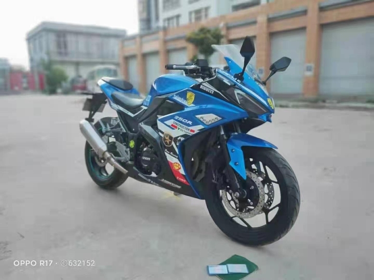 换了奥迪rs7，现低价出一台法拉利版花V6...
