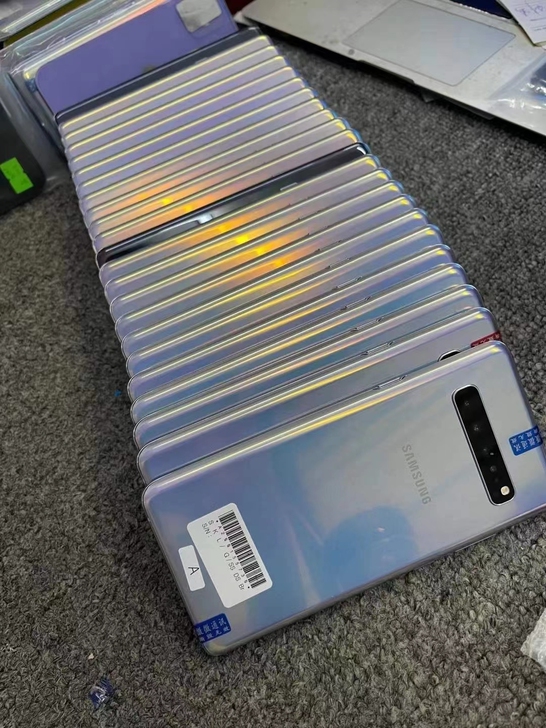 新到三星s10 5g 8+256单卡全网通...