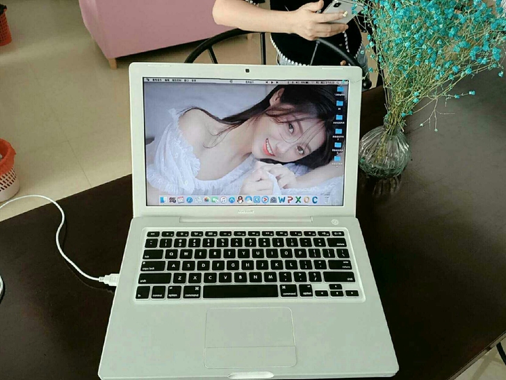女生个人闲置苹果MacBook pro##...