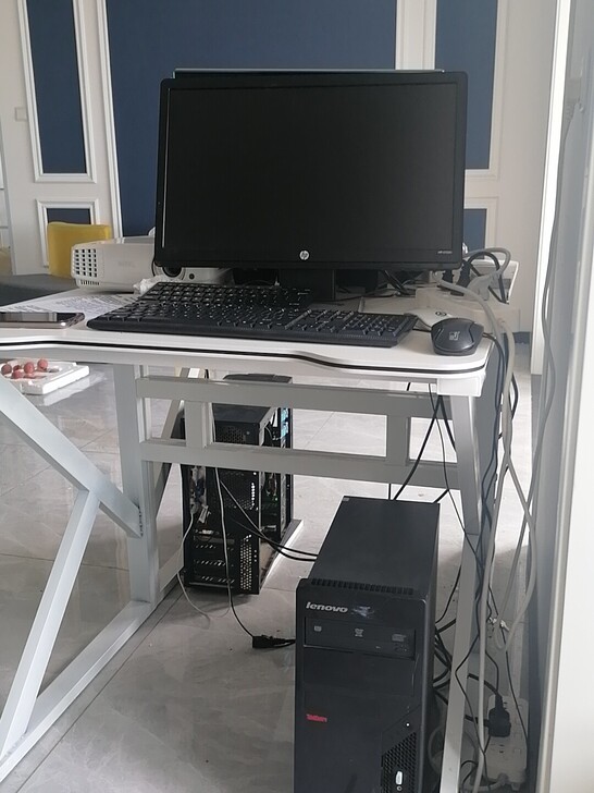 四核联想品牌办公电脑，公司经营不善，低价转让