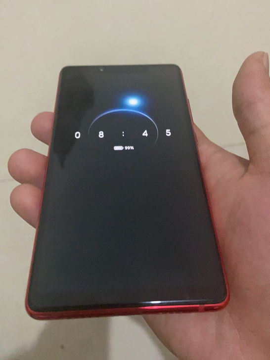 小米8se 机子很新 464的自己用的备用...