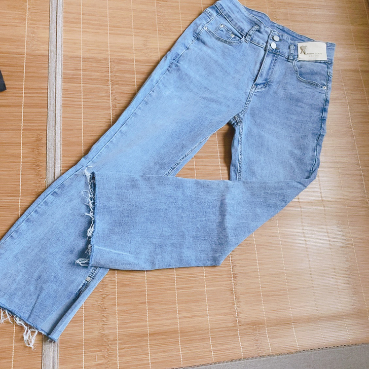 捡便宜啦！！！ 全新牛仔裤  面料巨舒服 ...