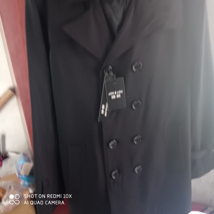 男款风衣，淘宝尾货处理，有600多件，尺码...