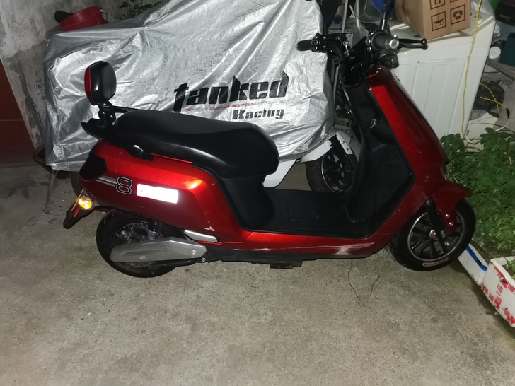 转让新日电动车，60-32电池！闲置转让！...